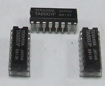 TA 8607P CIRCUITO INTEGRATO ORIGINALE TOSHIBA TA8607P TA 8607P CIRCUITO INTEGRATO ORIGINALE TOSHIBA TA8607P